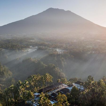 Tapa Agung View Hotel Menanga Exterior photo
