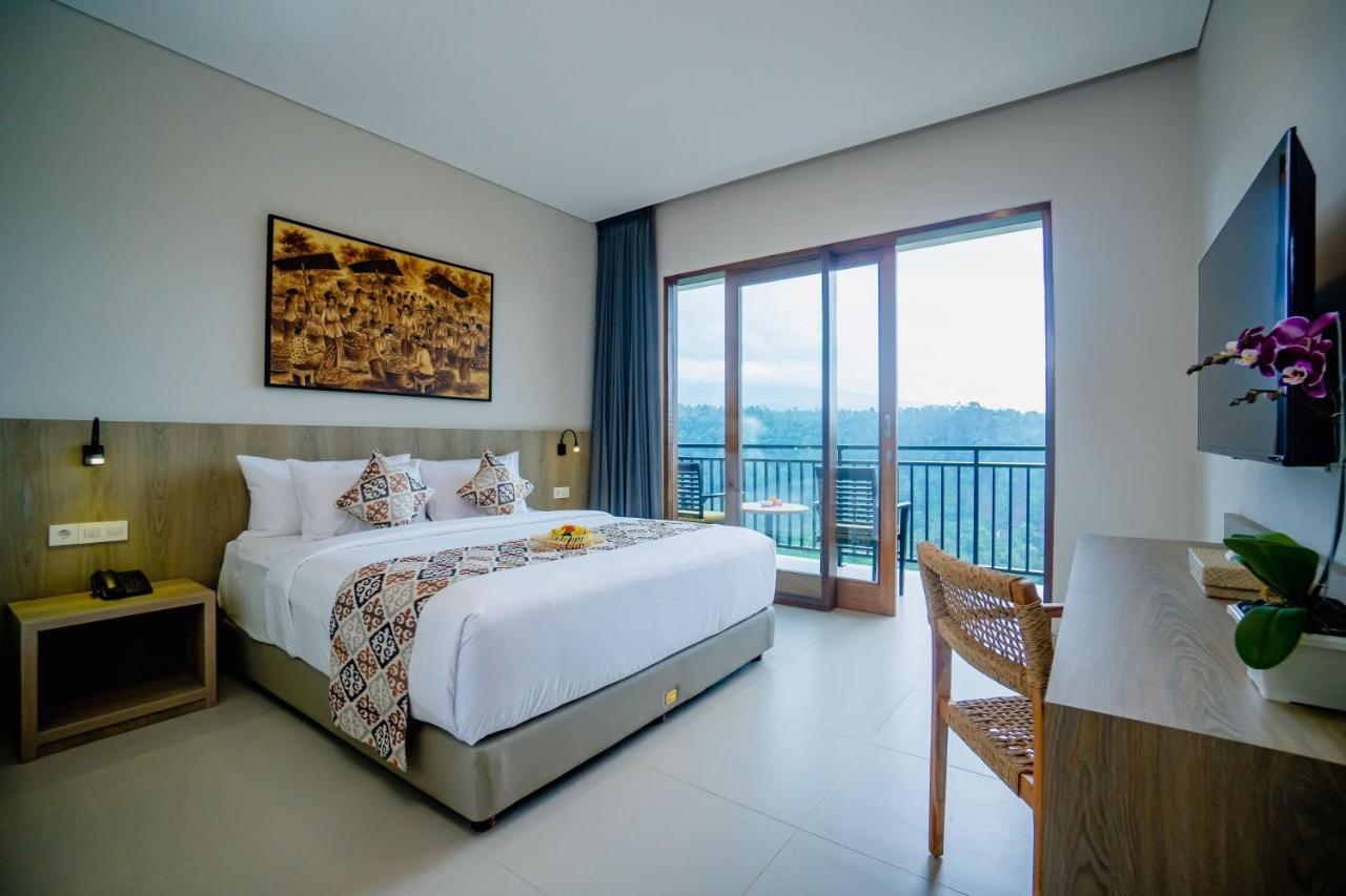 Tapa Agung View Hotel Menanga Exterior photo