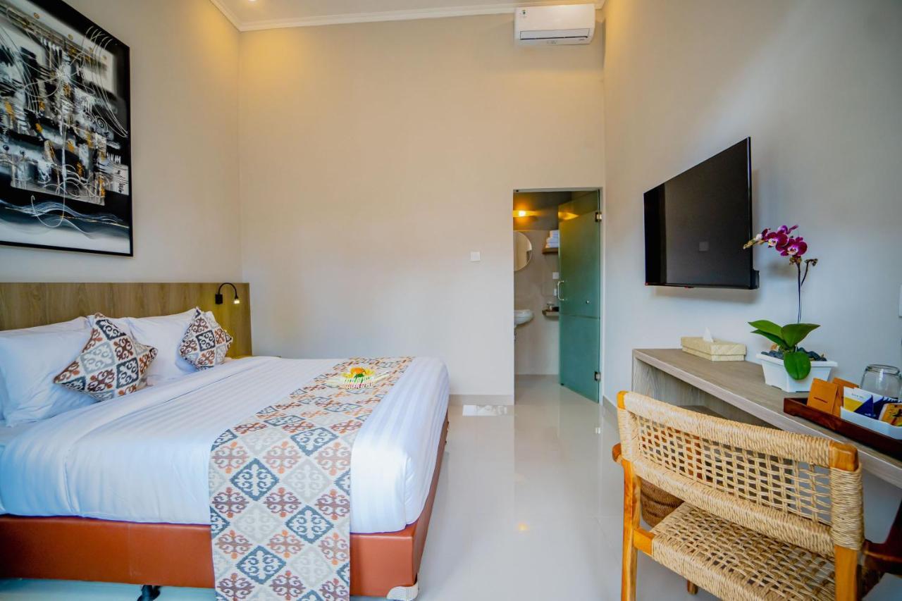 Tapa Agung View Hotel Menanga Exterior photo